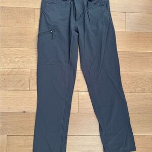 Patagonia Men's Black Cargo Stretch Pants